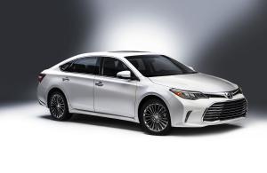 Toyota Avalon 2015 года